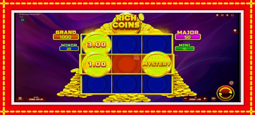 Slot machine Rich Coins Hold and Spin with access to free game online, picture 2