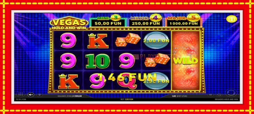 Slot machine Vegas Hold and Win with access to free game online, picture 2